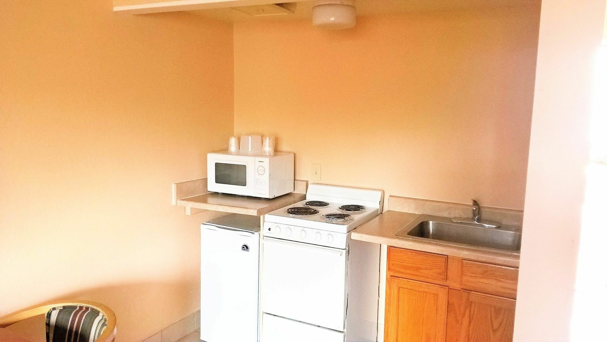 Portland Value Inn And Suites Bagian luar foto